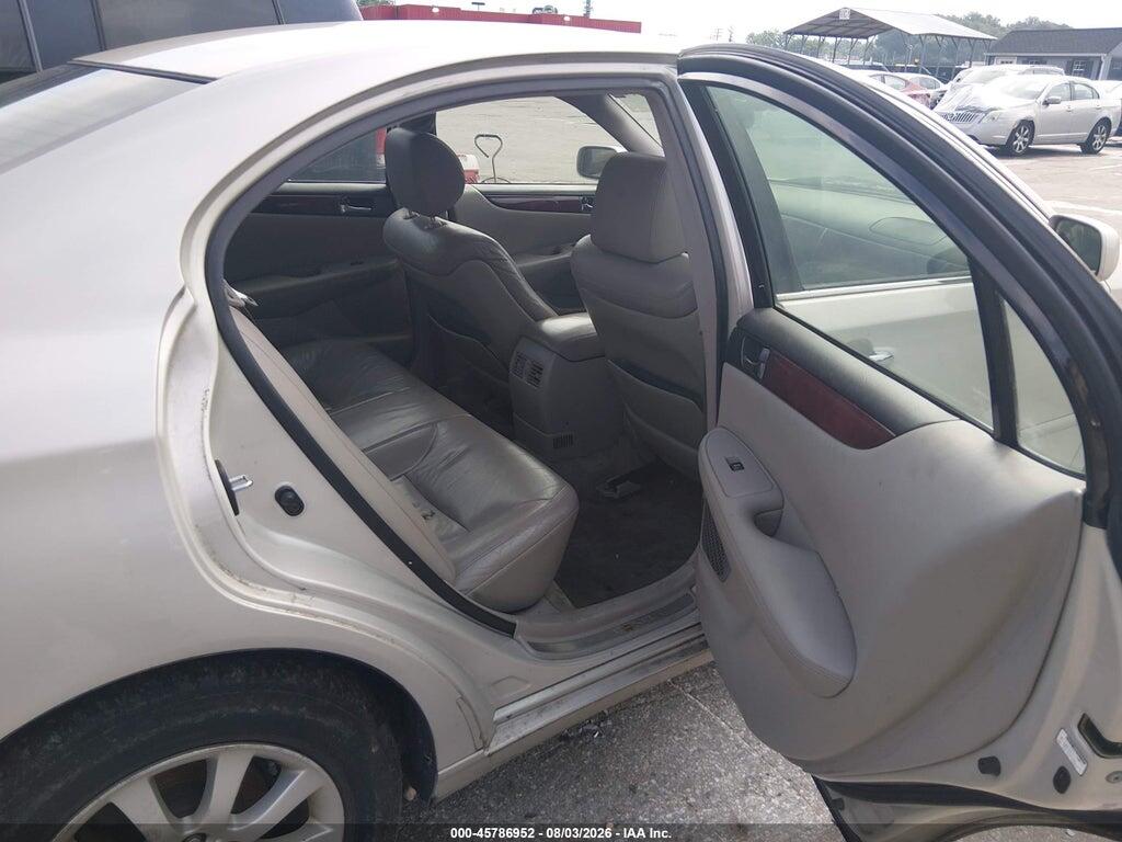 JTHBF30G436010116 2003 LEXUS ES 300 photo no. 8