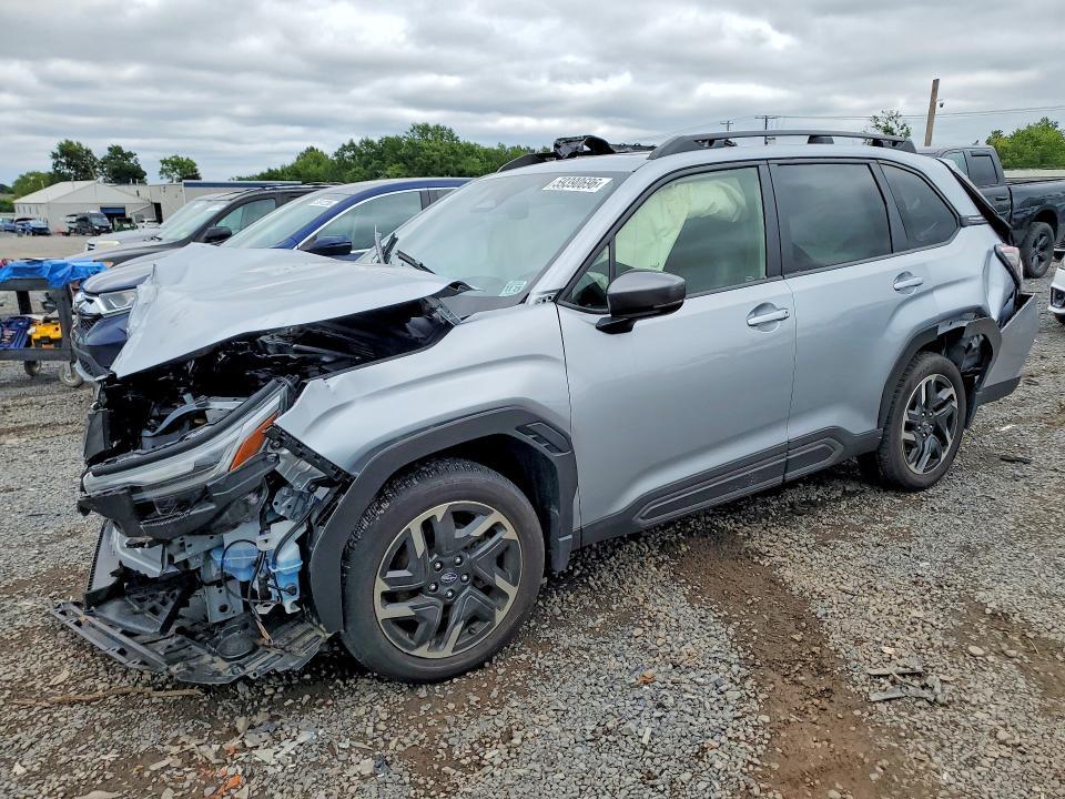 2025 SUBARU FORESTER LIMITED