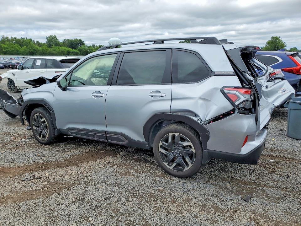 2025 SUBARU FORESTER LIMITED — Фото 2 из 14