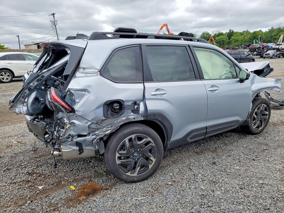 2025 SUBARU FORESTER LIMITED — Фото 3 из 14