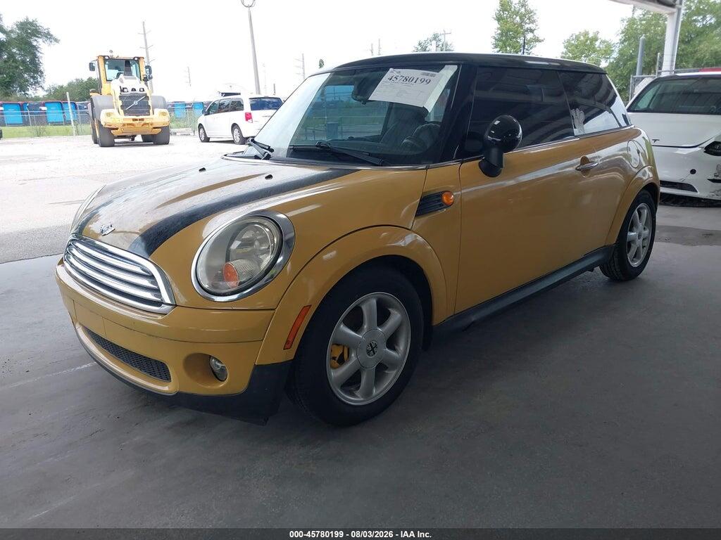 WMWMF33539TW73673 2009 MINI COOPER photo no. 2
