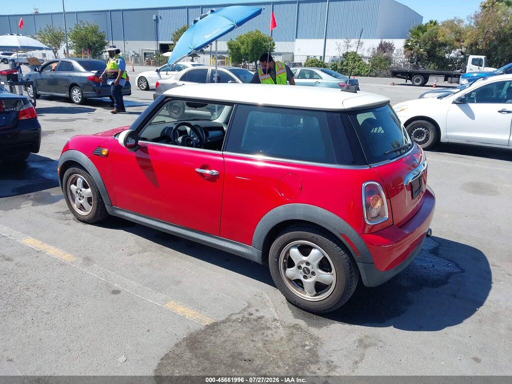 WMWMF33559TW72136 2009 MINI COOPER photo no. 3