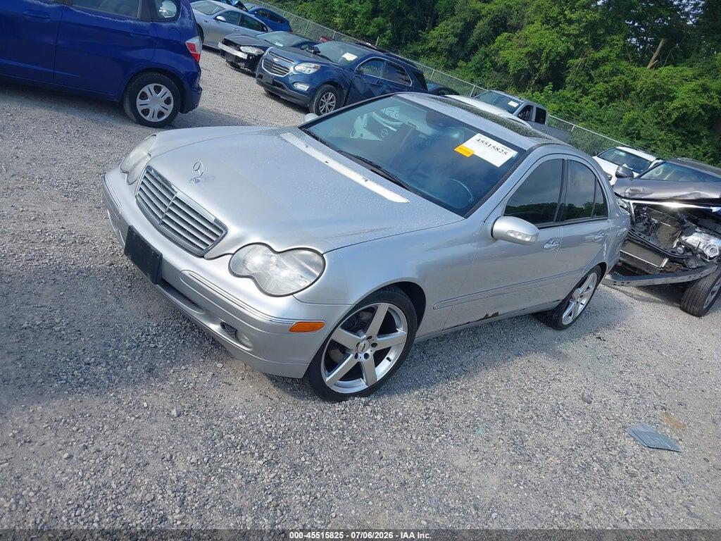 WDBRF81JX3F376863 2003 MERCEDES-BENZ C photo no. 2