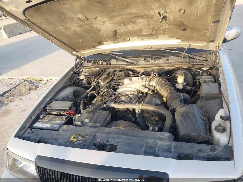 2MEHM75V83X692825 2003 MERCURY MARAUDER photo no. 10