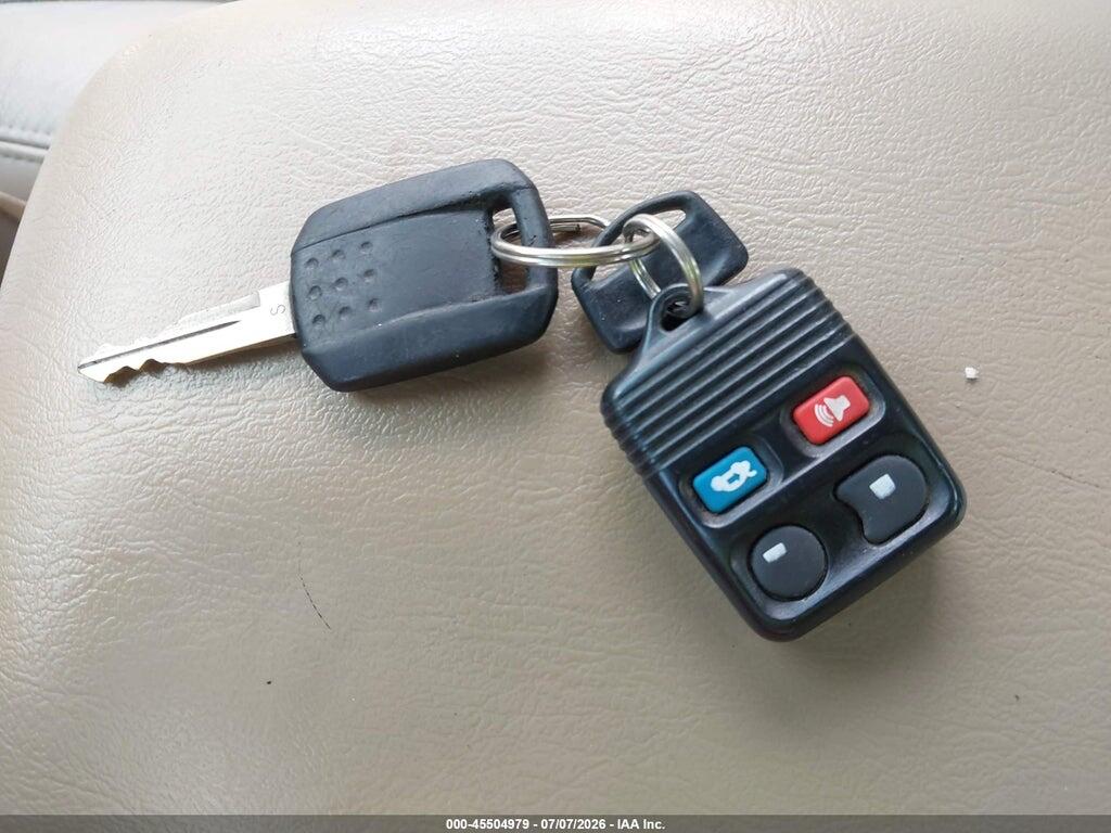1MEFM55S93A631817 2003 MERCURY SABLE photo no. 11