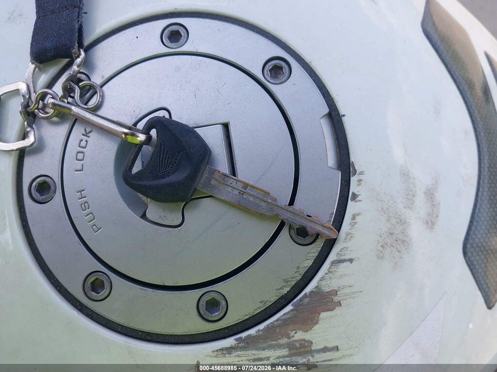 JH2PC37026M305845 2006 HONDA CBR600 photo no. 11