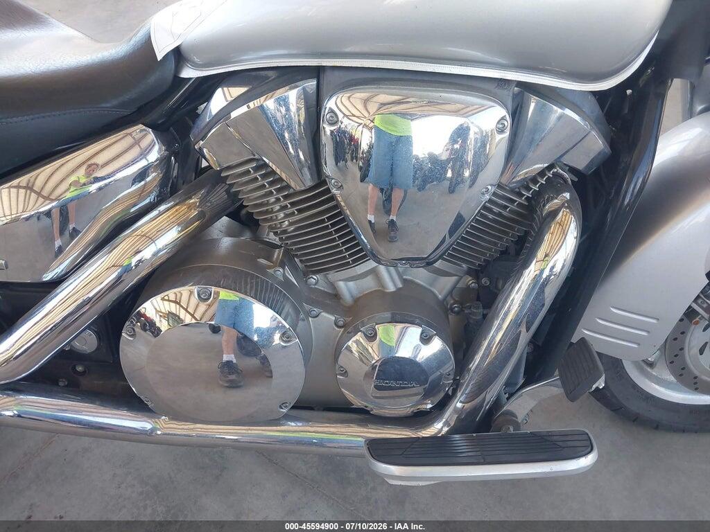 1HFSC52626A307547 2006 HONDA VTX1300 photo no. 8