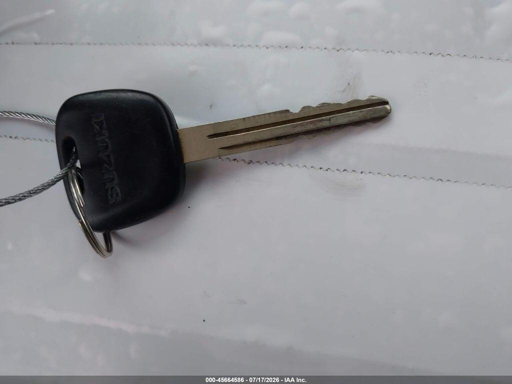 JS2RC41H835211258 2003 SUZUKI AERIO SX photo no. 11