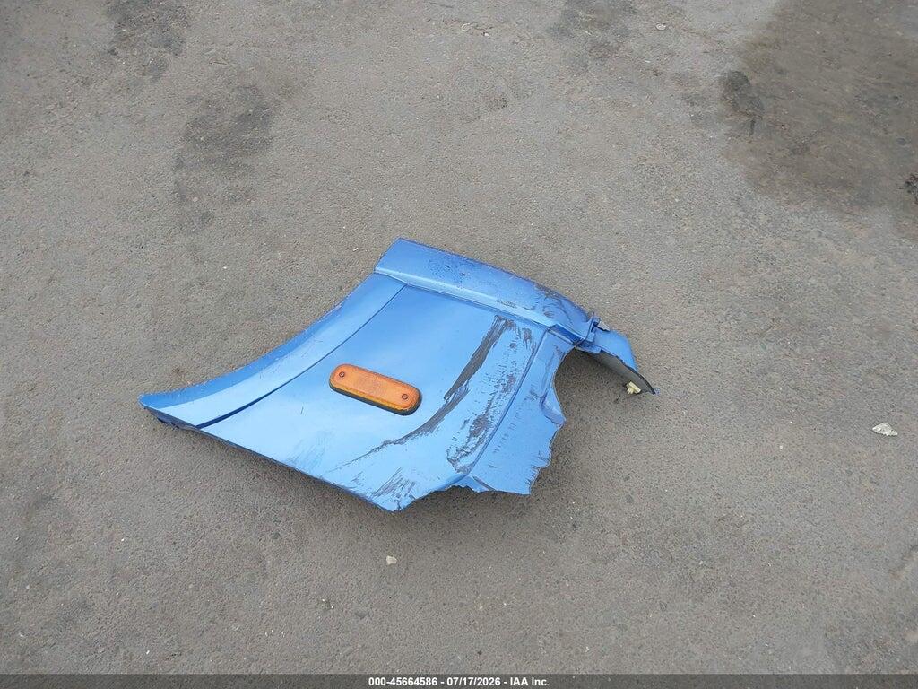 JS2RC41H835211258 2003 SUZUKI AERIO SX photo no. 12