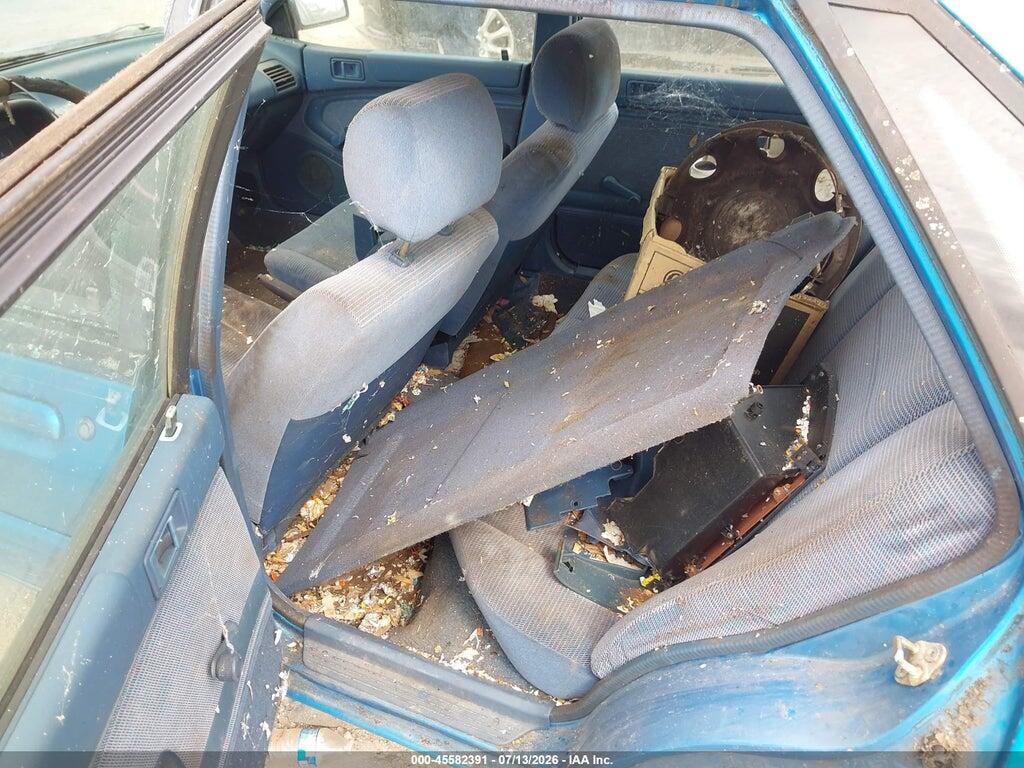 1FARP14J8RW196037 1994 FORD ESCORT photo no. 8