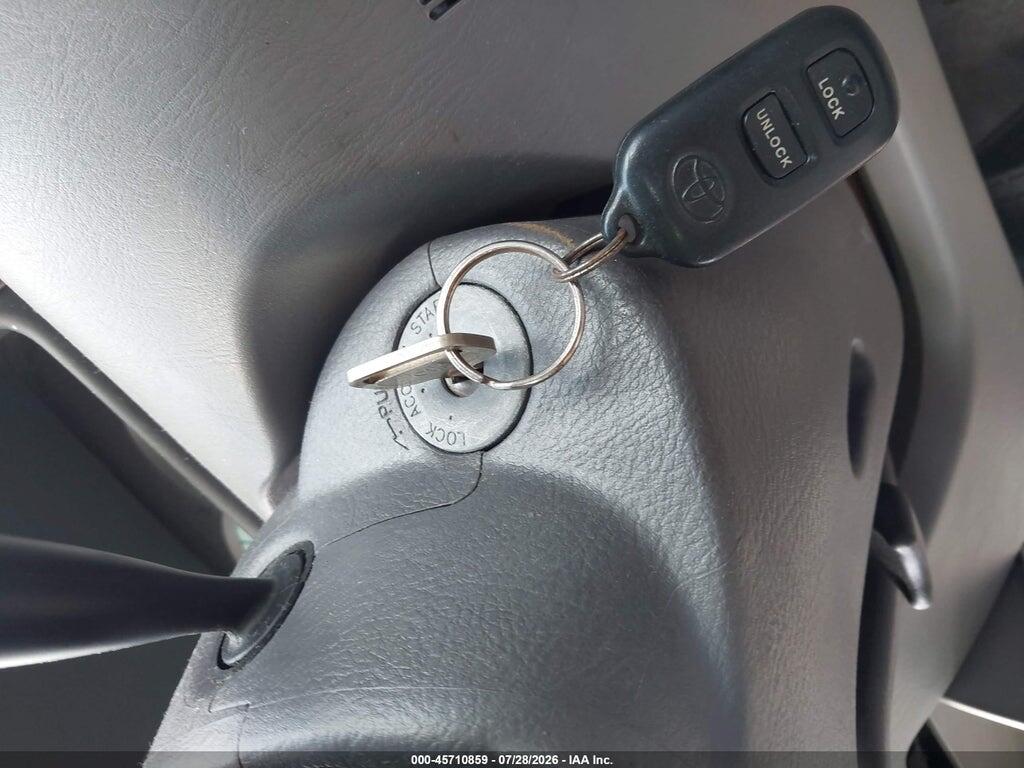 2T1BR32E23C019328 2003 TOYOTA COROLLA photo no. 10