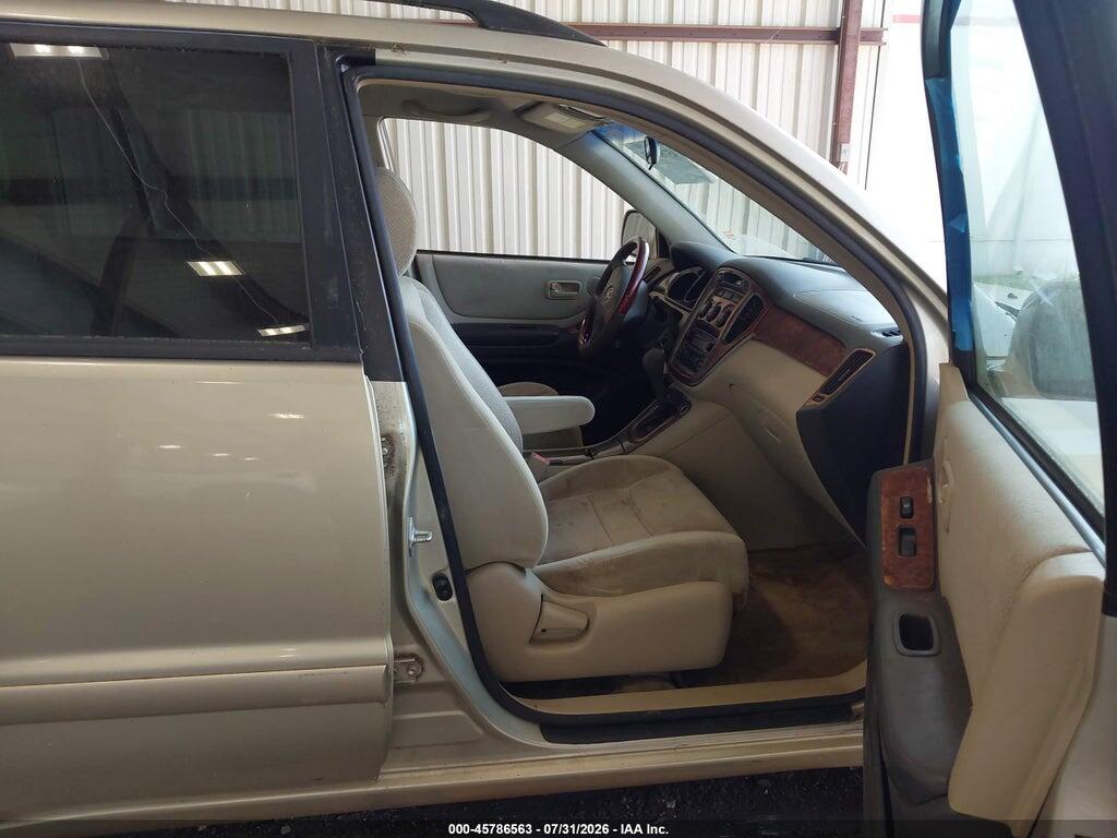 JTEGF21A330107446 2003 TOYOTA HIGHLANDER photo no. 5