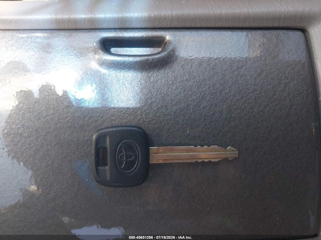 JTEHF21A830112145 2003 TOYOTA HIGHLANDER photo no. 11