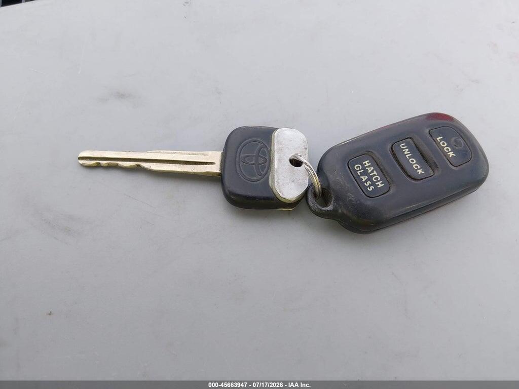 2T1KR32E53C107046 2003 TOYOTA MATRIX photo no. 11