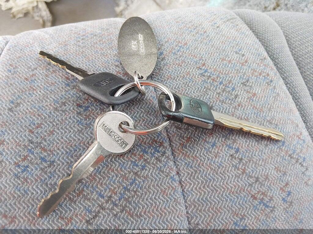 1FALP6243RH130242 1994 FORD THUNDERBIRD photo no. 11