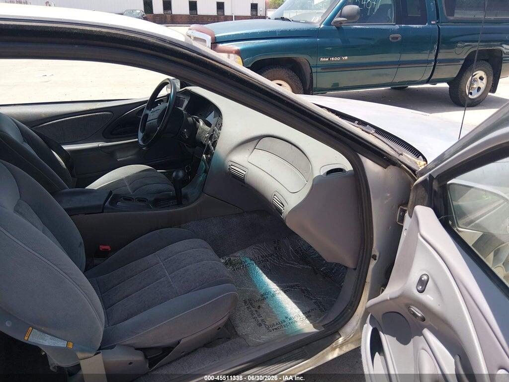 1FALP6243RH130242 1994 FORD THUNDERBIRD photo no. 5
