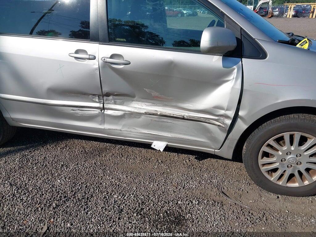 5TDBK22C69S027588 2009 TOYOTA SIENNA photo no. 6