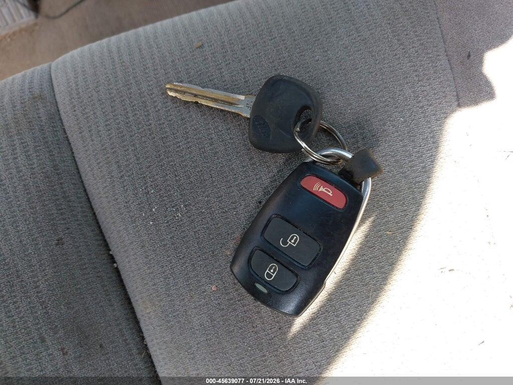 KNDMB233666041266 2006 KIA SEDONA photo no. 11