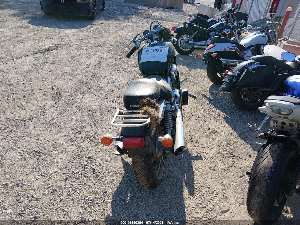 JH2RC4305RM004740 1994 HONDA VF750 photo no. 6