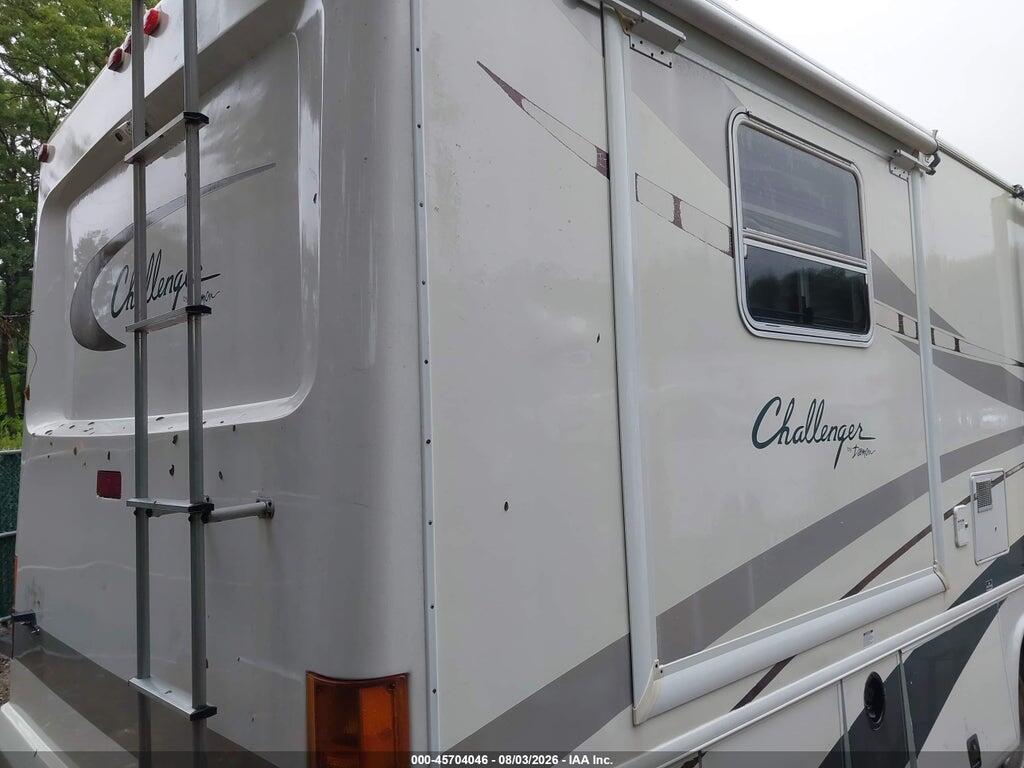 5B4MP67G133370045 2003 WORKHORSE CUSTOM CHASSIS MOTORHOME CHASSIS photo no. 4