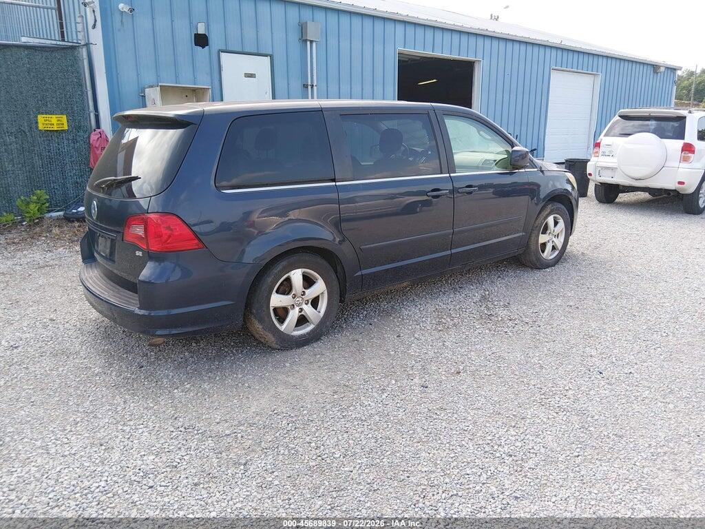 2V8HW34179R518393 2009 VOLKSWAGEN ROUTAN photo no. 4