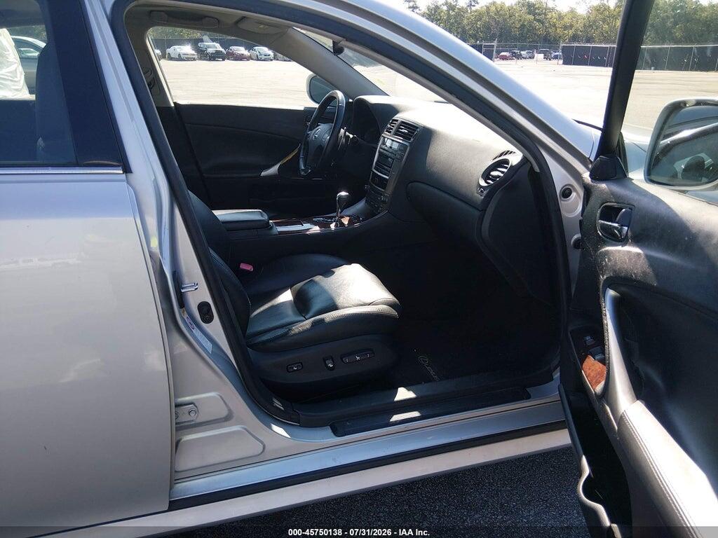 JTHCK262062002824 2006 LEXUS IS 250 photo no. 5