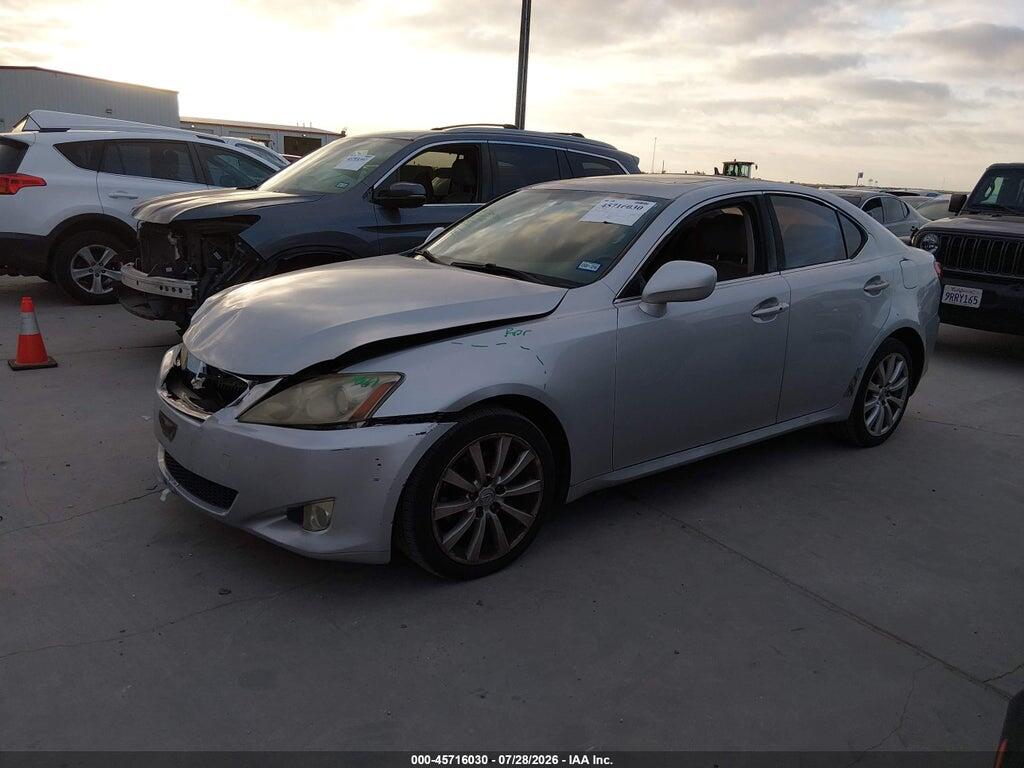 JTHCK262562001510 2006 LEXUS IS 250 photo no. 2