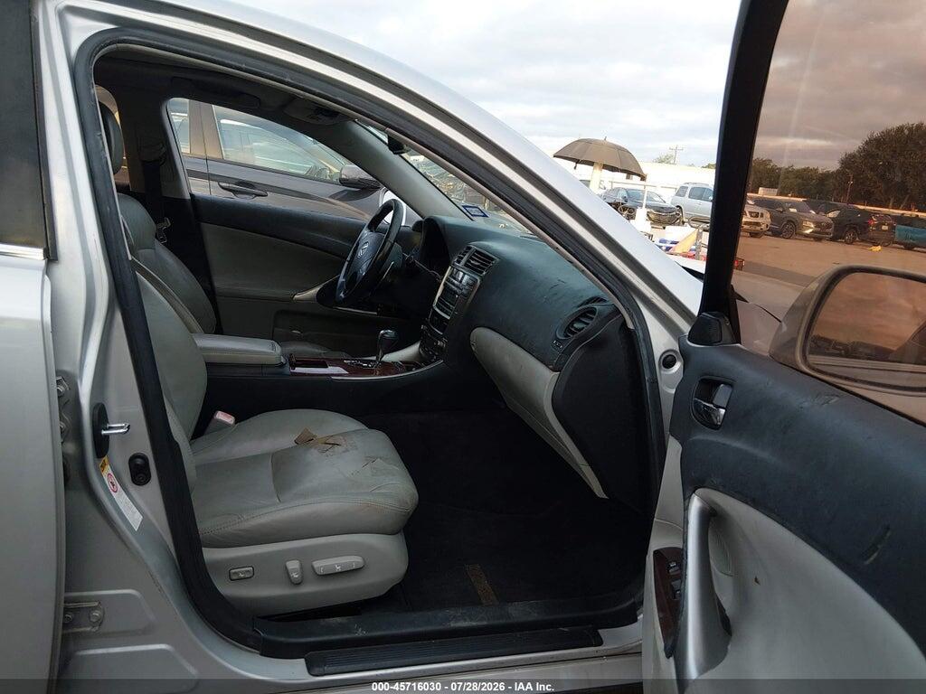 JTHCK262562001510 2006 LEXUS IS 250 photo no. 5
