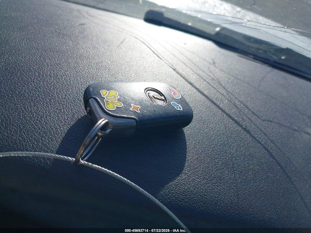 JTHBK262X62013275 2006 LEXUS IS 250 photo no. 11