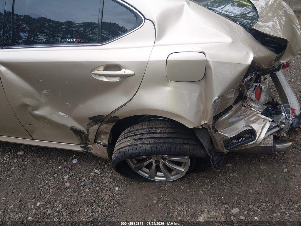 JTHCK262862003400 2006 LEXUS IS 250 photo no. 6