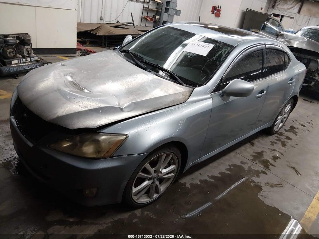 JTHBE262662006928 2006 LEXUS IS 350 photo no. 2