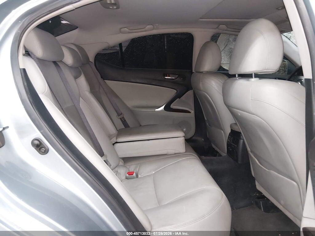 JTHBE262662006928 2006 LEXUS IS 350 photo no. 8