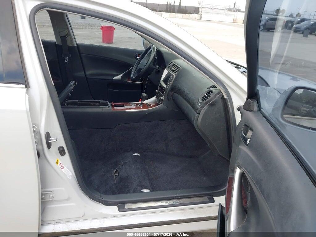 JTHBE262565005350 2006 LEXUS IS 350 photo no. 5