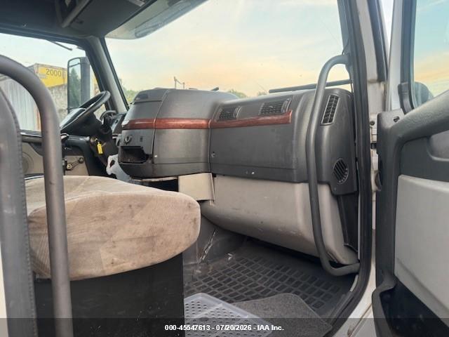 4V4NC9EJ69N285472 2009 VOLVO VN photo no. 7