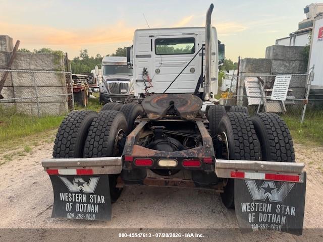 4V4NC9EJ69N285472 2009 VOLVO VN photo no. 8