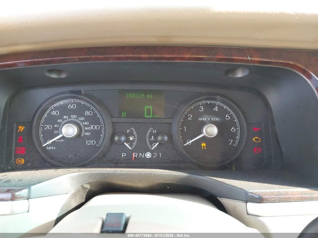 1LNHM82VX6Y630158 2006 LINCOLN TOWN CAR photo no. 7