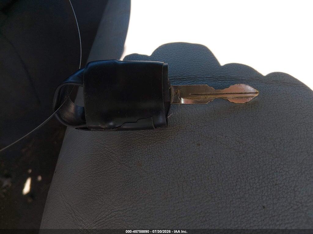 1LNHM82VX6Y629608 2006 LINCOLN TOWN CAR photo no. 11