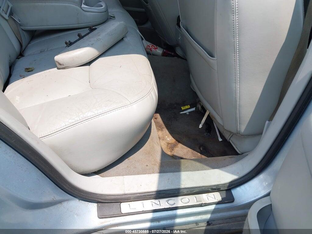 1LNHM82V86Y636041 2006 LINCOLN TOWN CAR photo no. 8