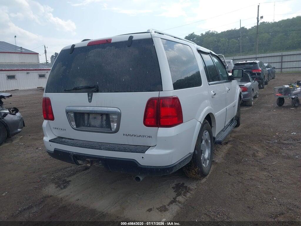 5LMFU28576LJ18606 2006 LINCOLN NAVIGATOR photo no. 4