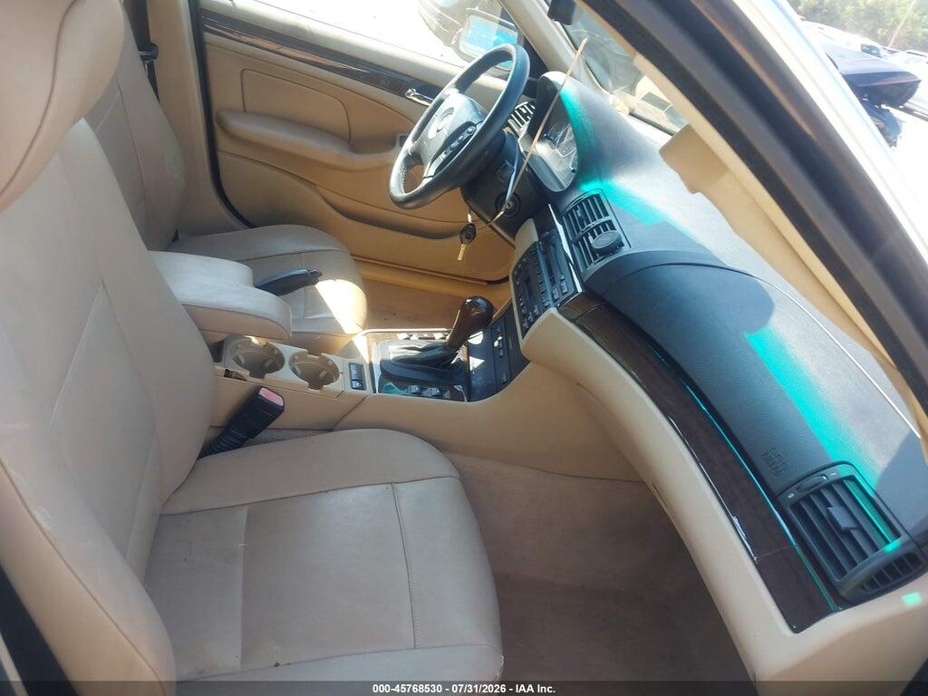 WBAEW53402PG17666 2002 BMW 330XI photo no. 5