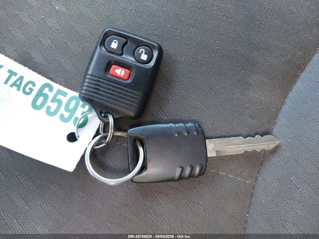 4F2YZ02Z96KM07123 2006 MAZDA TRIBUTE photo no. 11