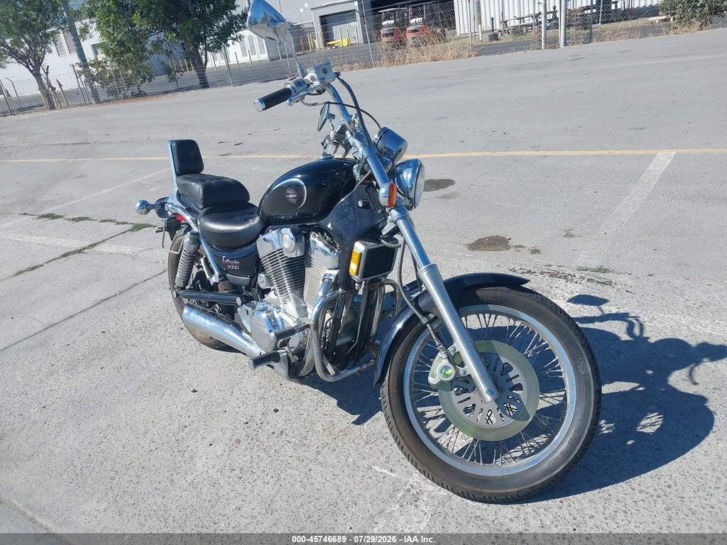 JS1VX51L7R2103578 1994 SUZUKI VS1400 photo no. 1