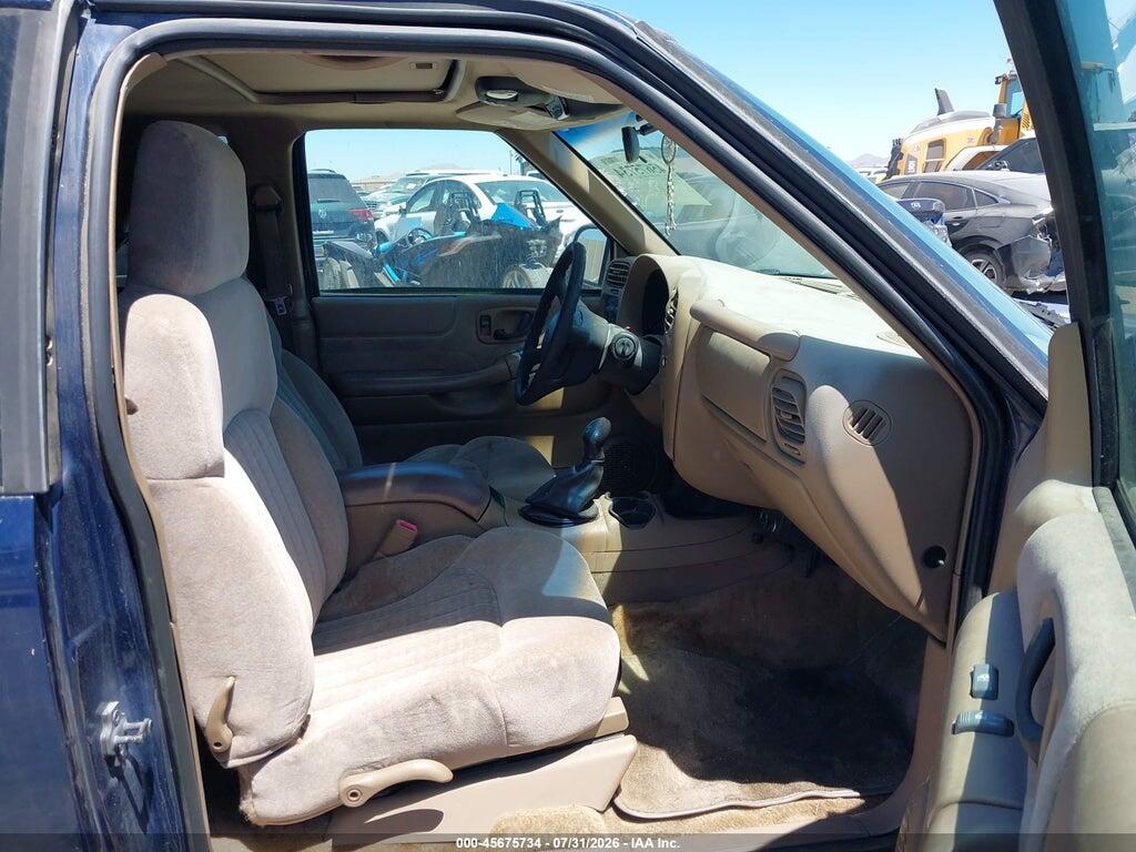 1GNCS18WX2K117217 2002 CHEVROLET BLAZER photo no. 5