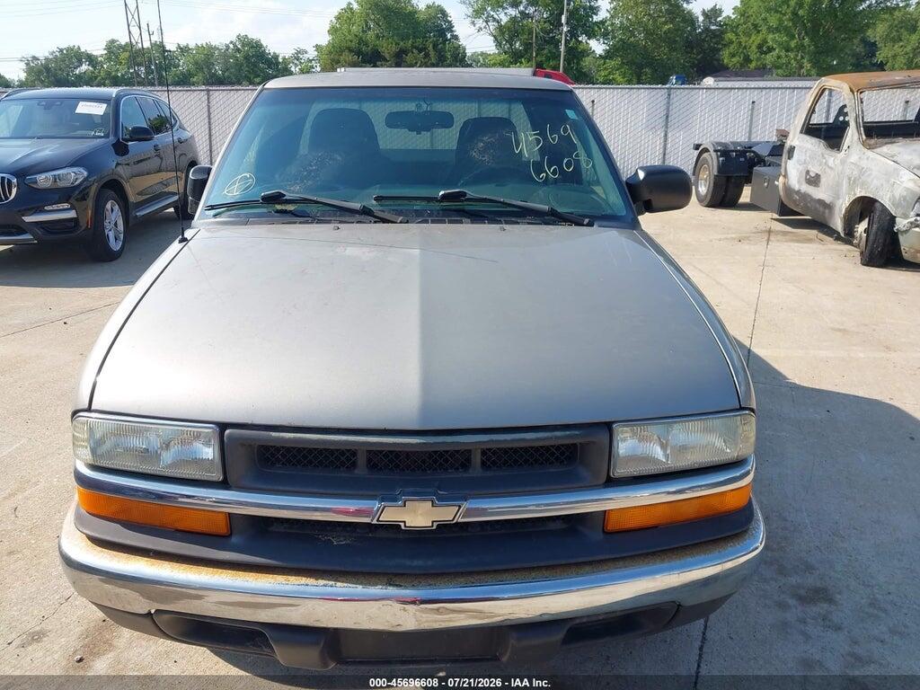 1GCCS195628108834 2002 CHEVROLET S-10 photo no. 12