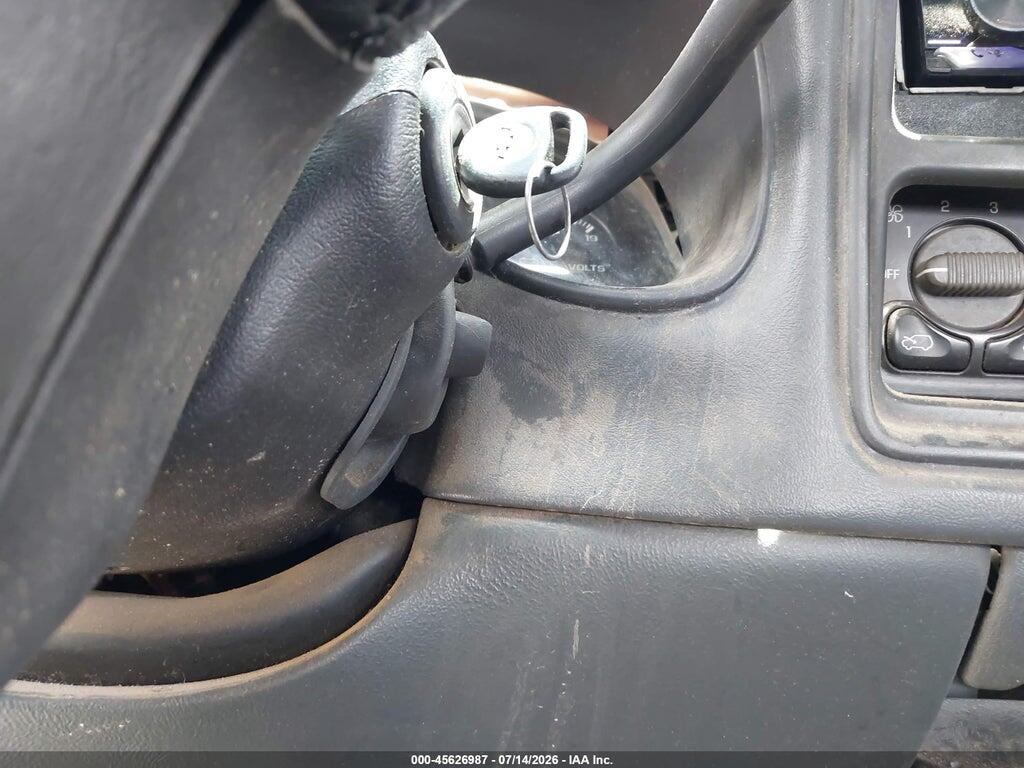 2GCEK19T521317833 2002 CHEVROLET SILVERADO 1500 photo no. 11