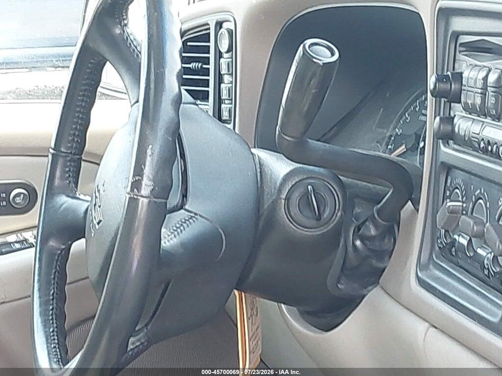 1GNEK13Z22R262561 2002 CHEVROLET TAHOE photo no. 11