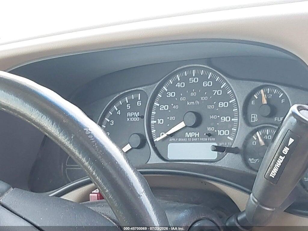 1GNEK13Z22R262561 2002 CHEVROLET TAHOE photo no. 7