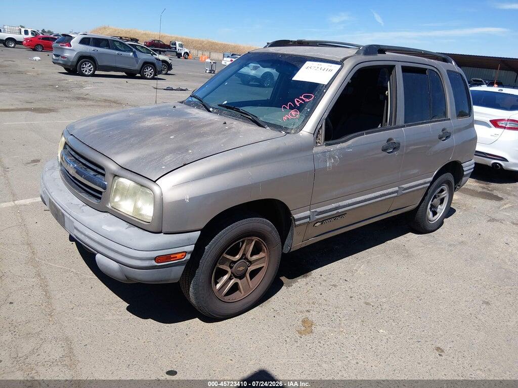 2CNBE13C626942162 2002 CHEVROLET TRACKER photo no. 2