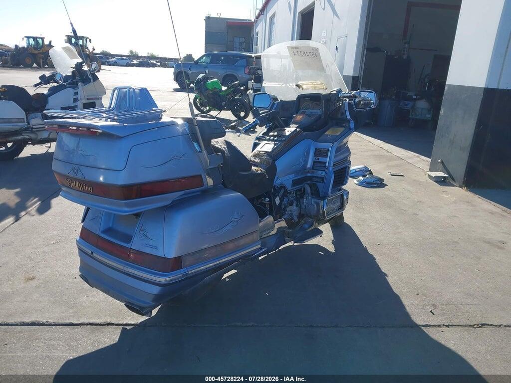 1HFSC2213LA200165 1990 HONDA GL1500 photo no. 4