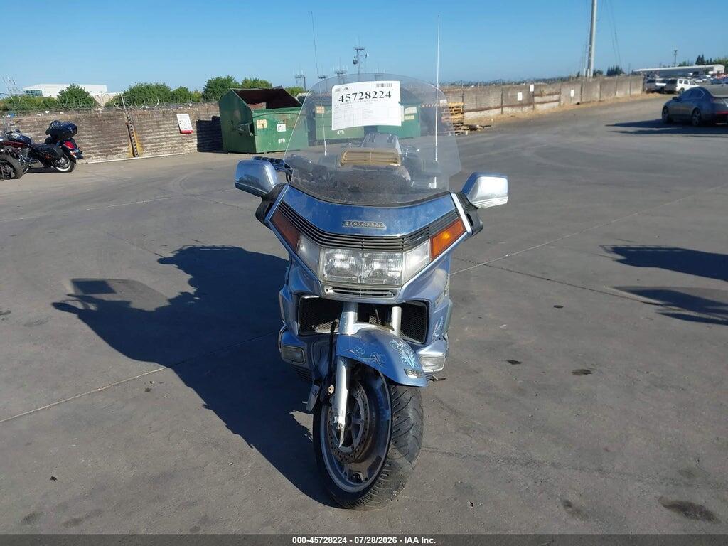 1HFSC2213LA200165 1990 HONDA GL1500 photo no. 5